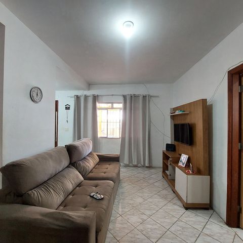 Casa à venda com 98m², 3 quartos e 3 vagas Casa à venda com 98m², 3 quartos e 3 vagasSala