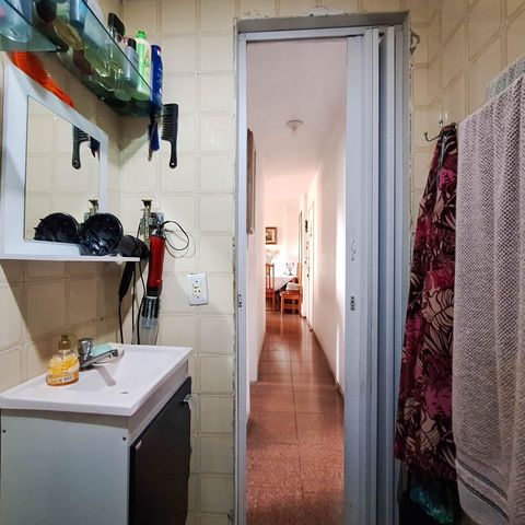 Apartamento à venda com 65m², 2 quartos e 1 vaga Apartamento à venda com 65m², 2 quartos e 1 vagaBanheiro Social