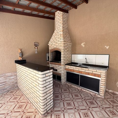 Casa à venda com 183m², 4 quartos e 2 vagasÁrea Externa