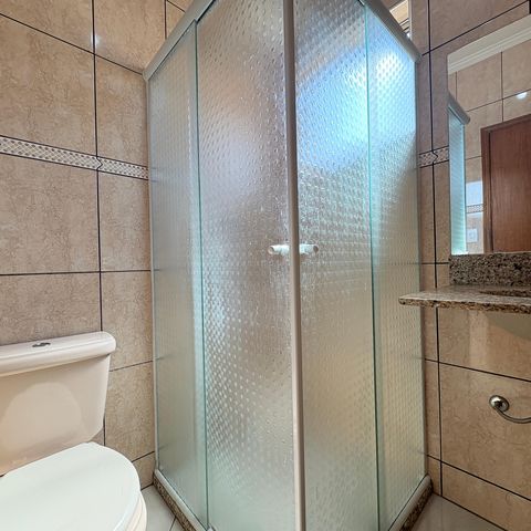 Casa à venda com 183m², 4 quartos e 2 vagasBanheiro da Suíte