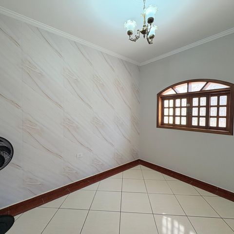 Casa à venda com 183m², 4 quartos e 2 vagasÁrea de Serviço
