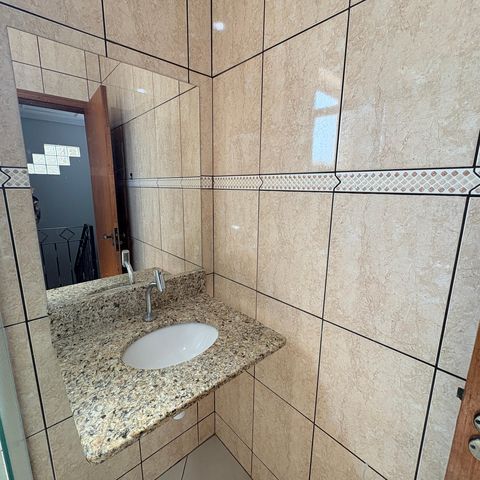 Casa à venda com 183m², 4 quartos e 2 vagasBanheiro da Suíte