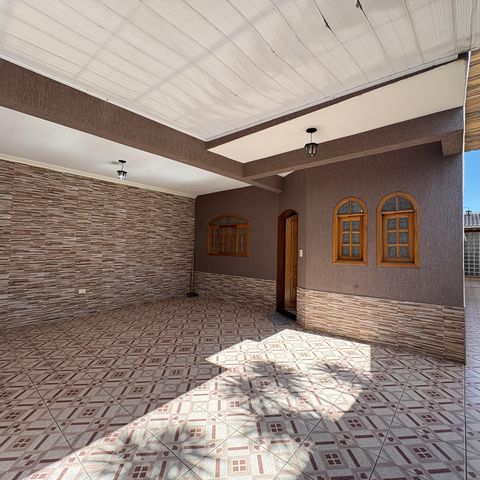 Casa à venda com 183m², 4 quartos e 2 vagasGaragem