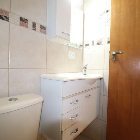 Casa à venda com 152m², 4 quartos e 2 vagasBanheiro Social
