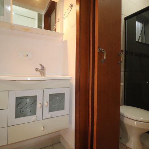 Casa à venda com 152m², 4 quartos e 2 vagasBanheiro da Suíte 
