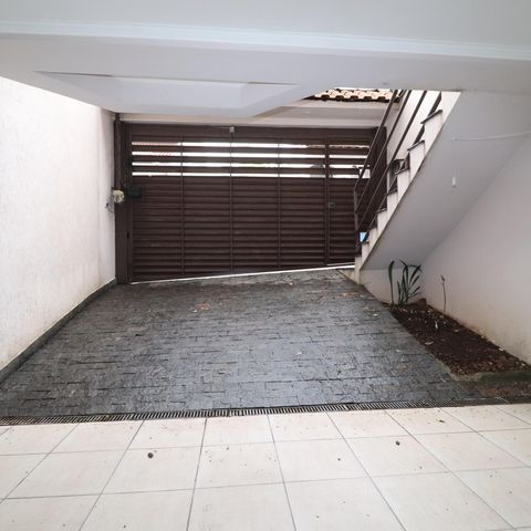 Casa à venda com 152m², 4 quartos e 2 vagasGaragem