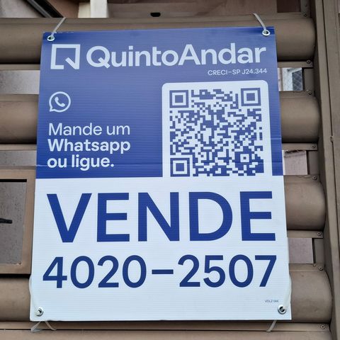 Casa à venda com 152m², 4 quartos e 2 vagas Casa à venda com 152m², 4 quartos e 2 vagasPlaca