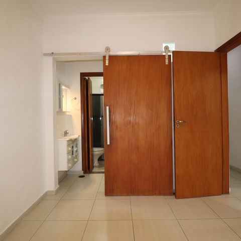 Casa à venda com 152m², 4 quartos e 2 vagasSuíte 