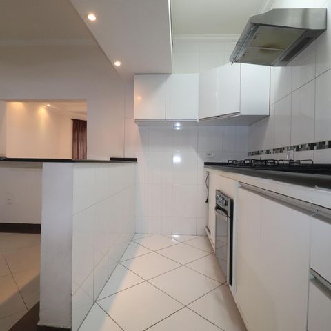 Casa à venda com 152m², 4 quartos e 2 vagasCozinha