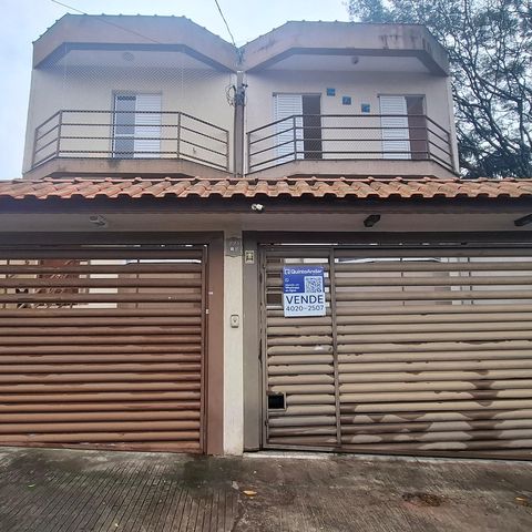 Casa à venda com 152m², 4 quartos e 2 vagas Casa à venda com 152m², 4 quartos e 2 vagasFachada