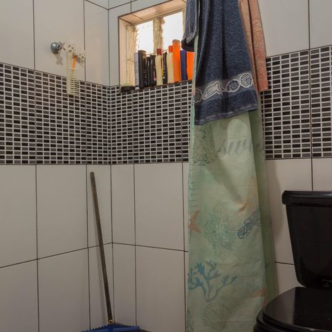 Casa para alugar com 110m², 2 quartos e 1 vaga Casa para alugar com 110m², 2 quartos e 1 vagaBanheiro