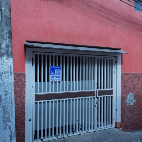 Casa para alugar com 110m², 2 quartos e 1 vaga Casa para alugar com 110m², 2 quartos e 1 vagaFachada