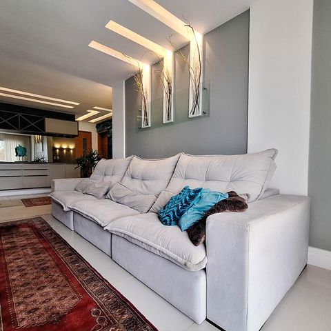 Apartamento à venda com 260m², 4 quartos e 2 vagas Apartamento à venda com 260m², 4 quartos e 2 vagasSala