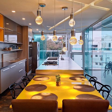 Apartamento à venda com 260m², 4 quartos e 2 vagas Apartamento à venda com 260m², 4 quartos e 2 vagasCozinha