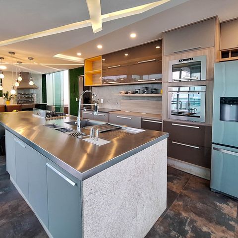Apartamento à venda com 260m², 4 quartos e 2 vagas Apartamento à venda com 260m², 4 quartos e 2 vagasCozinha