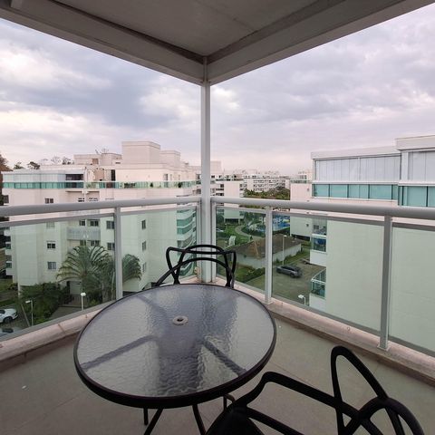 Apartamento à venda com 260m², 4 quartos e 2 vagas Apartamento à venda com 260m², 4 quartos e 2 vagasCobertura