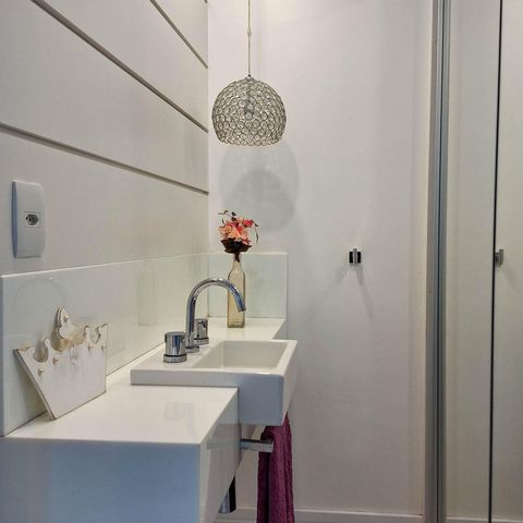 Apartamento à venda com 260m², 4 quartos e 2 vagas Apartamento à venda com 260m², 4 quartos e 2 vagasBanheiro da Suíte 2