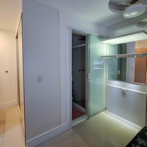 Apartamento à venda com 260m², 4 quartos e 2 vagas Apartamento à venda com 260m², 4 quartos e 2 vagasSuíte 2