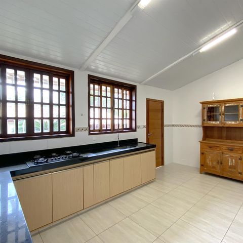 Casa para alugar com 2000m², 3 quartos e 4 vagasCozinha