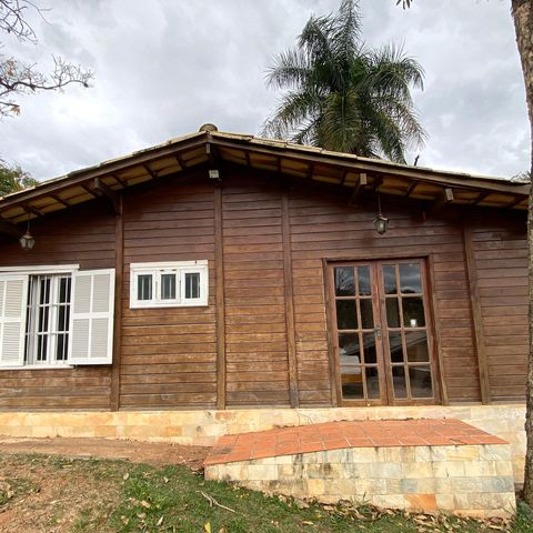 Casa para alugar com 2000m², 3 quartos e 4 vagasÁrea Externa
