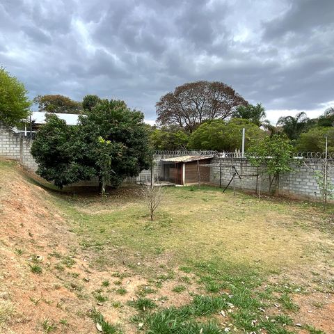 Casa para alugar com 2000m², 3 quartos e 4 vagasÁrea Externa