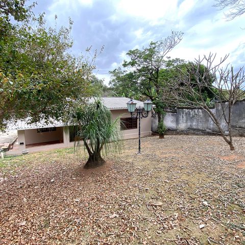 Casa para alugar com 2000m², 3 quartos e 4 vagasQuintal
