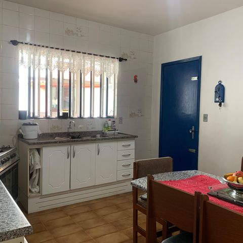 Casa para alugar com 146m², 3 quartos e 3 vagasCozinha