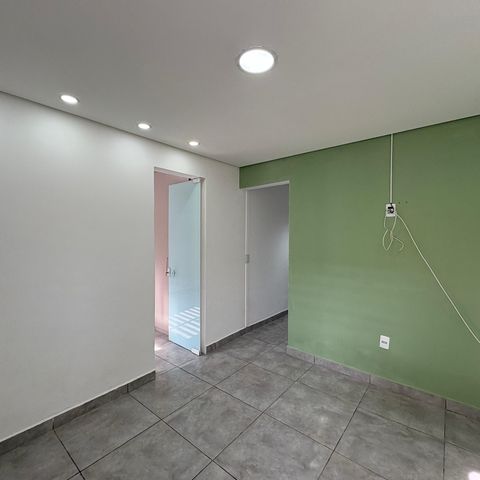 Casa à venda com 50m², 1 quarto e sem vagaSala