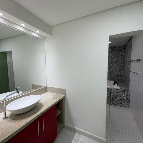 Casa à venda com 50m², 1 quarto e sem vagaBanheiro