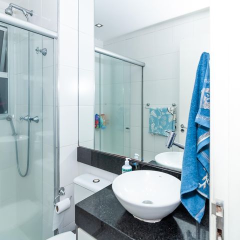 Apartamento à venda com 70m², 3 quartos e 1 vaga Apartamento à venda com 70m², 3 quartos e 1 vagaBanheiro