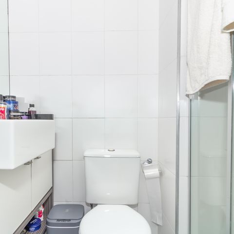 Apartamento à venda com 70m², 3 quartos e 1 vaga Apartamento à venda com 70m², 3 quartos e 1 vagaBanheiro da Suíte