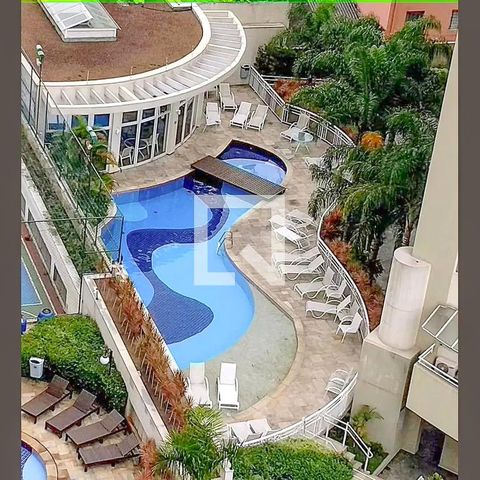 Apartamento à venda com 70m², 3 quartos e 1 vaga Apartamento à venda com 70m², 3 quartos e 1 vagaPiscina