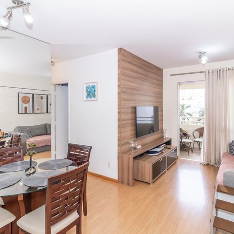 Apartamento à venda com 70m², 3 quartos e 1 vaga Apartamento à venda com 70m², 3 quartos e 1 vagaSala