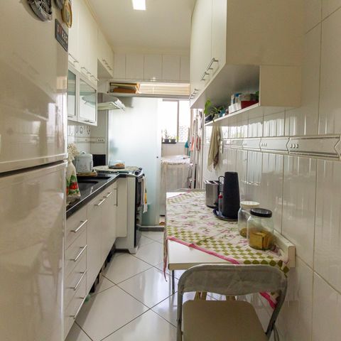 Apartamento à venda com 52m², 2 quartos e 1 vaga Apartamento à venda com 52m², 2 quartos e 1 vagaCozinha