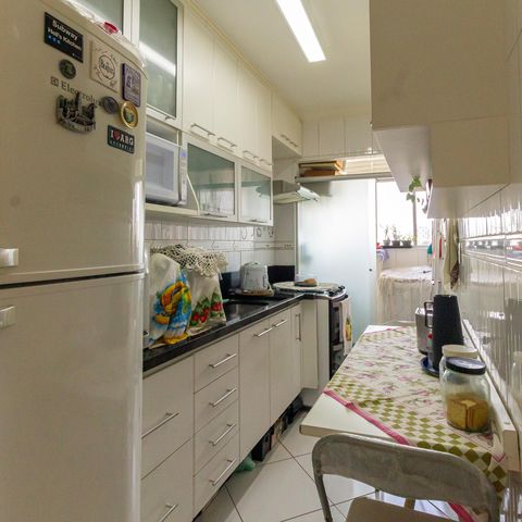 Apartamento à venda com 52m², 2 quartos e 1 vaga Apartamento à venda com 52m², 2 quartos e 1 vagaCozinha