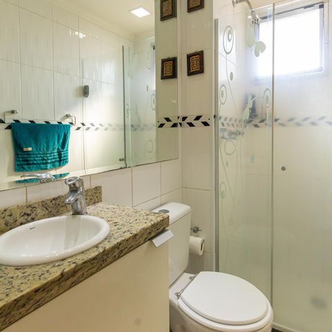 Apartamento à venda com 52m², 2 quartos e 1 vaga Apartamento à venda com 52m², 2 quartos e 1 vagaBanheiro