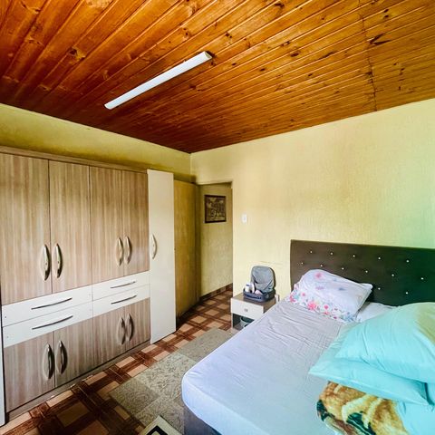Casa à venda com 125m², 2 quartos e 2 vagas Casa à venda com 125m², 2 quartos e 2 vagasQuarto 1