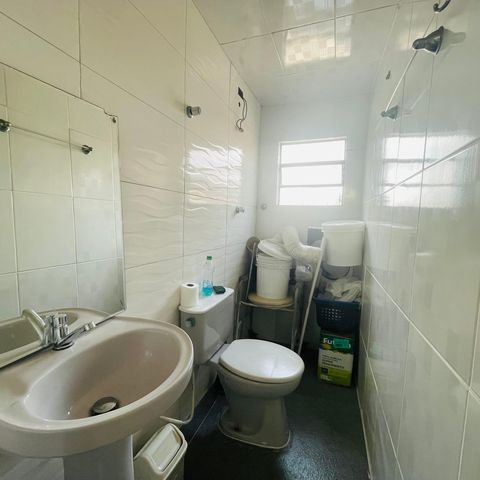 Casa à venda com 125m², 2 quartos e 2 vagas Casa à venda com 125m², 2 quartos e 2 vagasLavabo