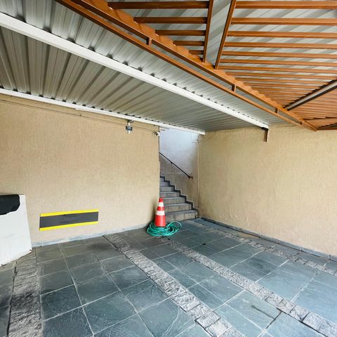 Casa à venda com 125m², 2 quartos e 2 vagas Casa à venda com 125m², 2 quartos e 2 vagasGaragem