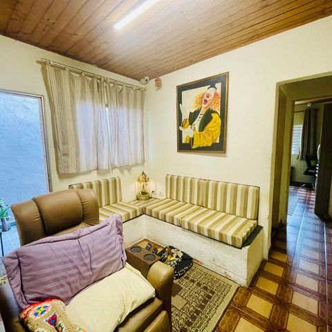 Casa à venda com 125m², 2 quartos e 2 vagas Casa à venda com 125m², 2 quartos e 2 vagasSala