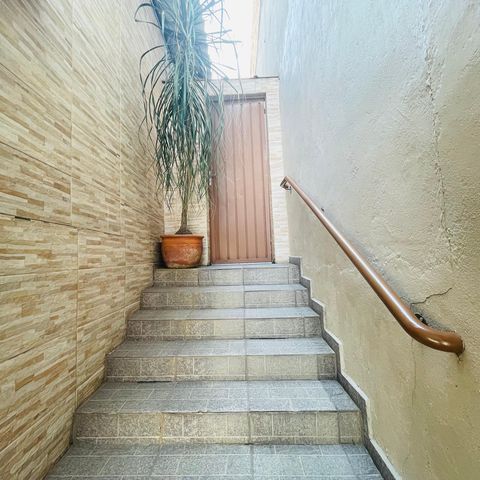 Casa à venda com 125m², 2 quartos e 2 vagas Casa à venda com 125m², 2 quartos e 2 vagasHall de entrada