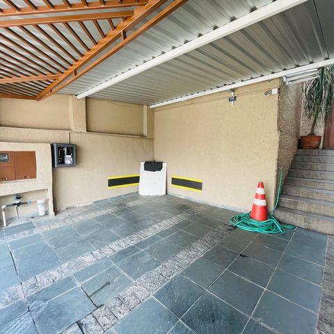Casa à venda com 125m², 2 quartos e 2 vagas Casa à venda com 125m², 2 quartos e 2 vagasGaragem
