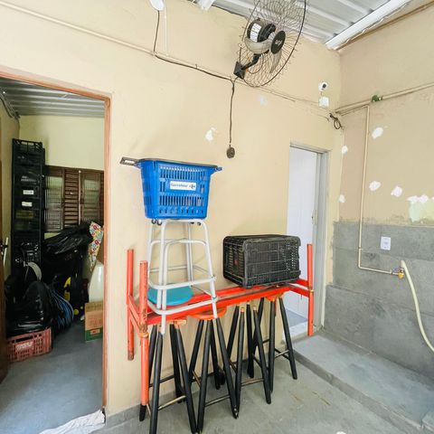Casa à venda com 125m², 2 quartos e 2 vagas Casa à venda com 125m², 2 quartos e 2 vagasDeposito
