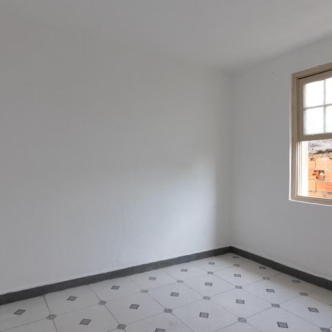 Casa para alugar com 48m², 1 quarto e sem vaga Casa para alugar com 48m², 1 quarto e sem vagaQuarto