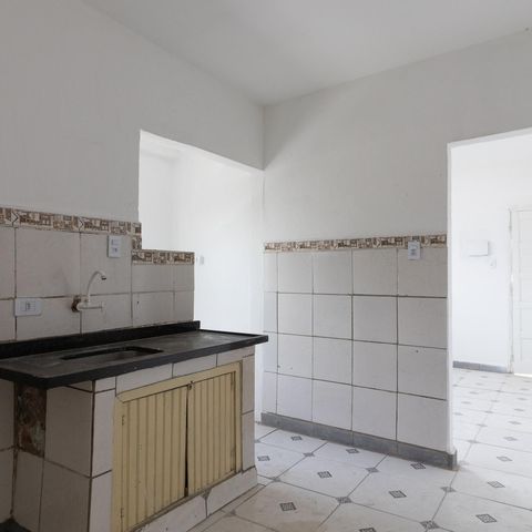 Casa para alugar com 48m², 1 quarto e sem vaga Casa para alugar com 48m², 1 quarto e sem vagaCozinha