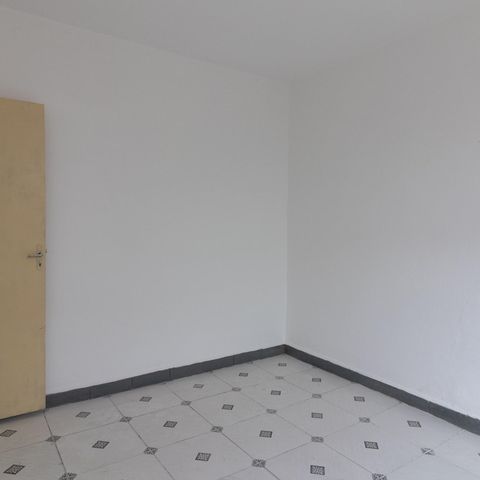 Casa para alugar com 48m², 1 quarto e sem vaga Casa para alugar com 48m², 1 quarto e sem vagaQuarto