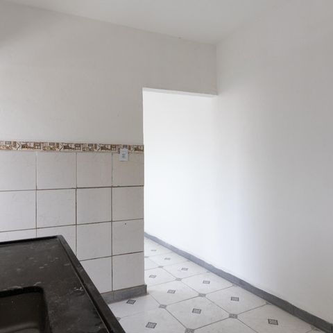 Casa para alugar com 48m², 1 quarto e sem vaga Casa para alugar com 48m², 1 quarto e sem vagaCozinha