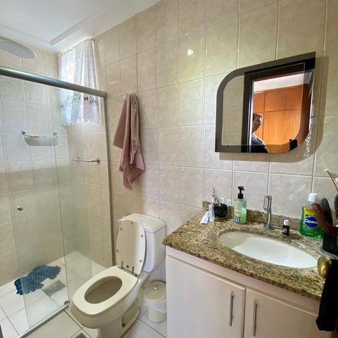 Apartamento à venda com 171m², 4 quartos e 2 vagas Apartamento à venda com 171m², 4 quartos e 2 vagasBanheiro da Suíte