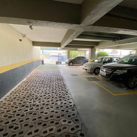 Apartamento à venda com 171m², 4 quartos e 2 vagas Apartamento à venda com 171m², 4 quartos e 2 vagasGaragem