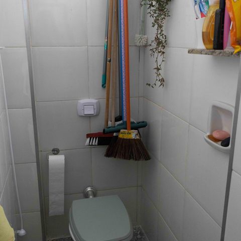 Apartamento à venda com 70m², 3 quartos e 1 vaga Apartamento à venda com 70m², 3 quartos e 1 vagaBanheiro de Serviço